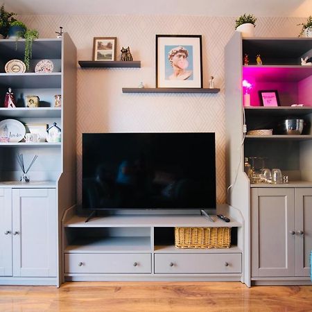 Aston Henry James Stunning One Bedroom Apartment In Royal Windsor Exteriér fotografie